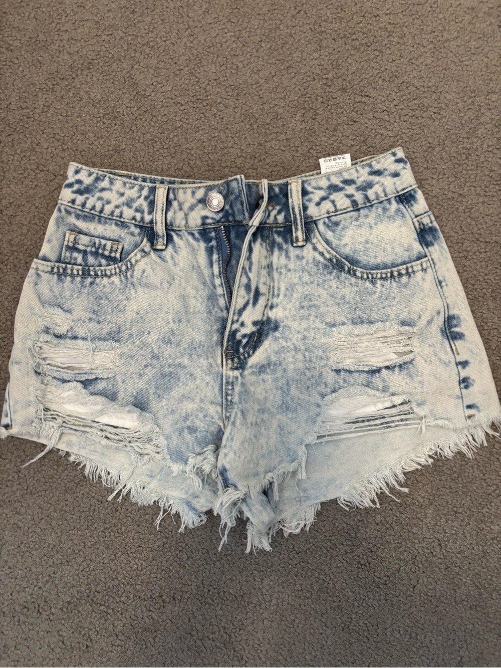 SHEIN Light Blue Acid Wash Distressed Denim Shorts